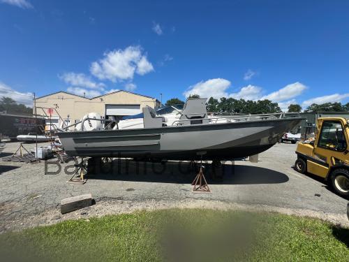 Boston Whaler Guardian 25 tekniske specifikationer 